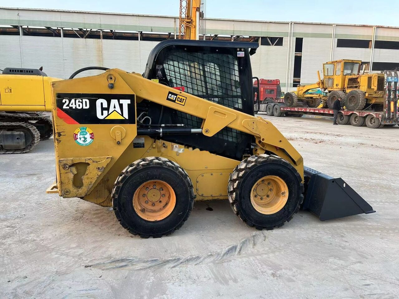 Mini utovarivač Caterpillar 246D: slika 8