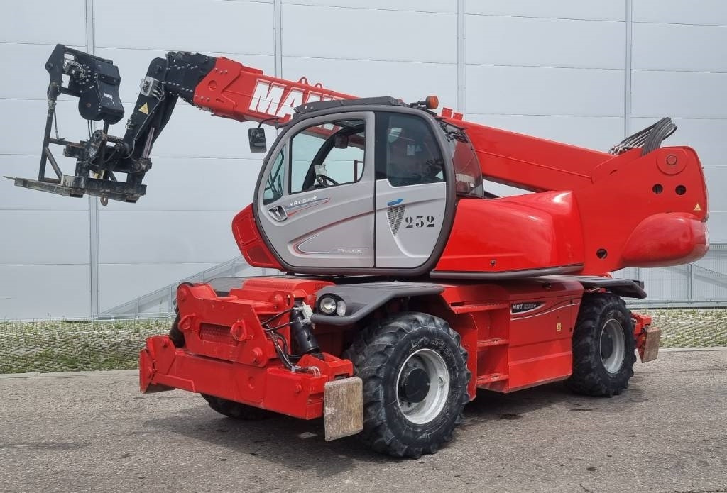 Teleskopski upravljač Manitou MRT 2150 Plus Privilege: slika 7