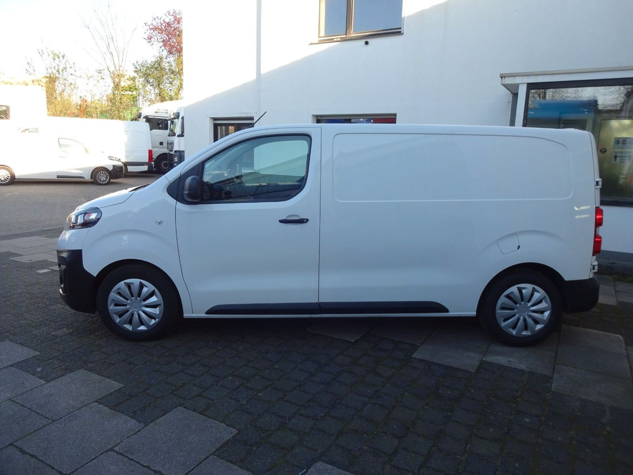 Novu Mali kombi Opel 50 x Vivaro Kasten L1H1, Klima, PDC,: slika 6