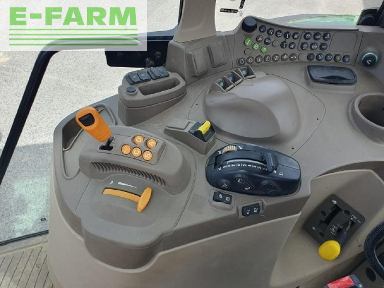 Traktor John Deere 6120m: slika 6