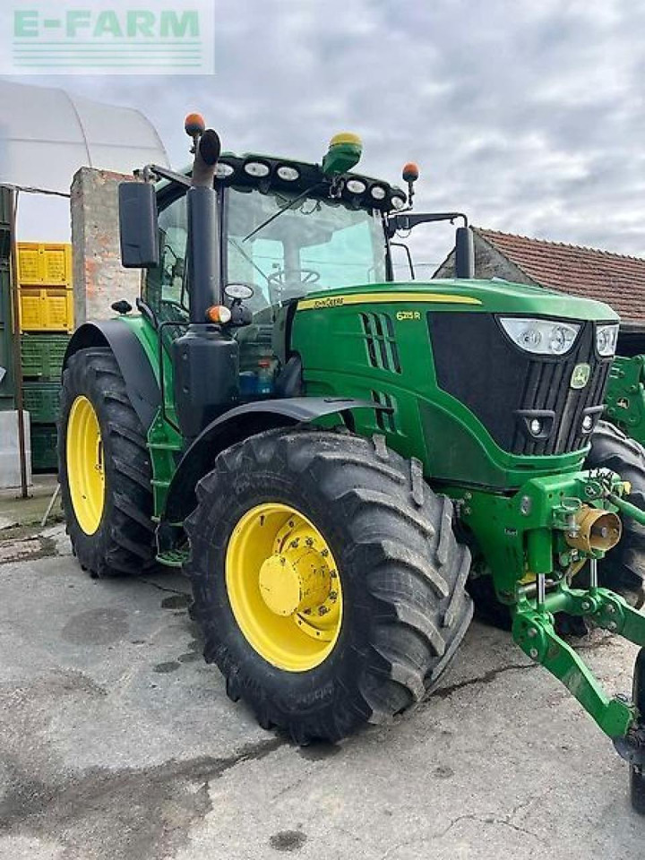 Traktor John Deere 6215 r: slika 6