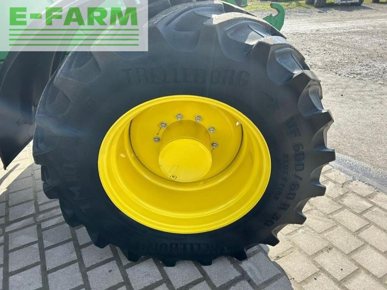 Traktor John Deere 6215r: slika 7