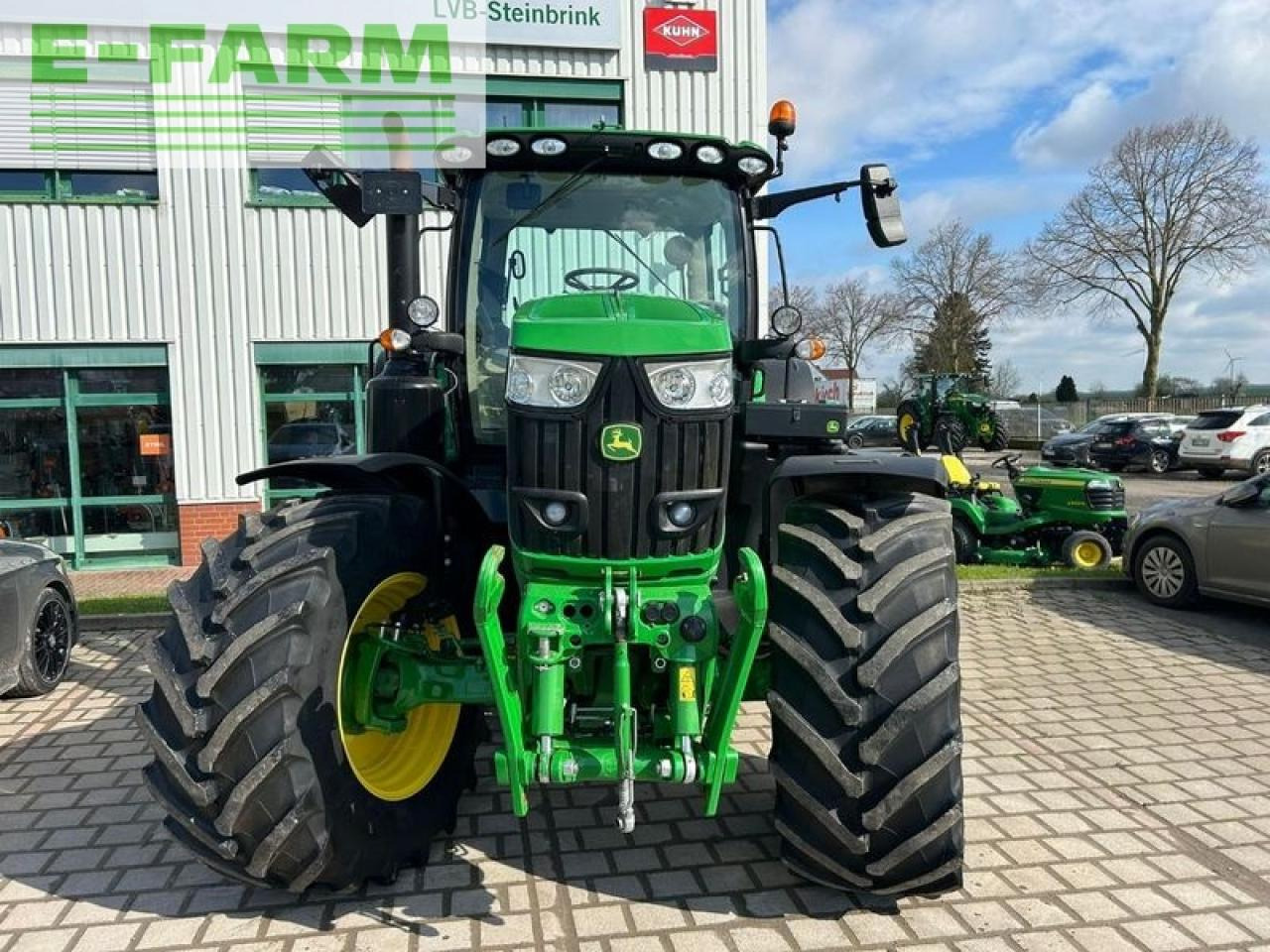 Traktor John Deere 6215r: slika 6