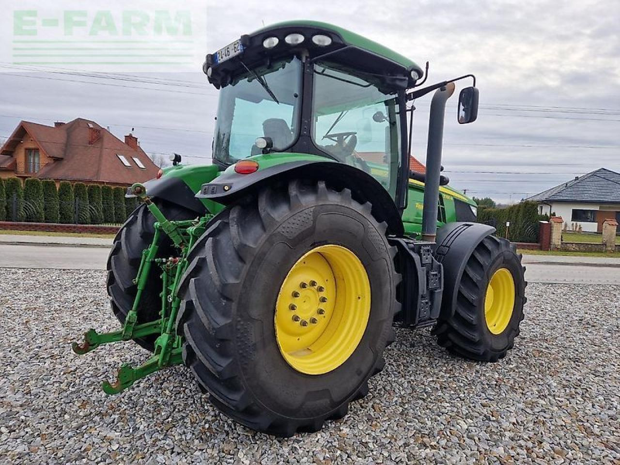 Traktor John Deere 7230r: slika 32