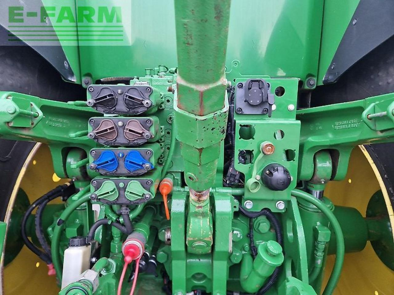 Traktor John Deere 7230r: slika 24