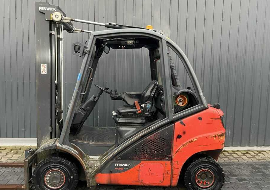 Lizing  Linde H25T-02 Linde H25T-02: slika 7