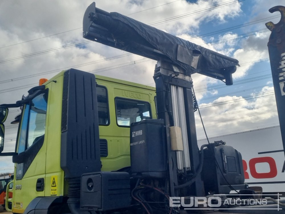 Kamion sa hidrauličnom kukom 2012 Iveco Trakker 360: slika 19