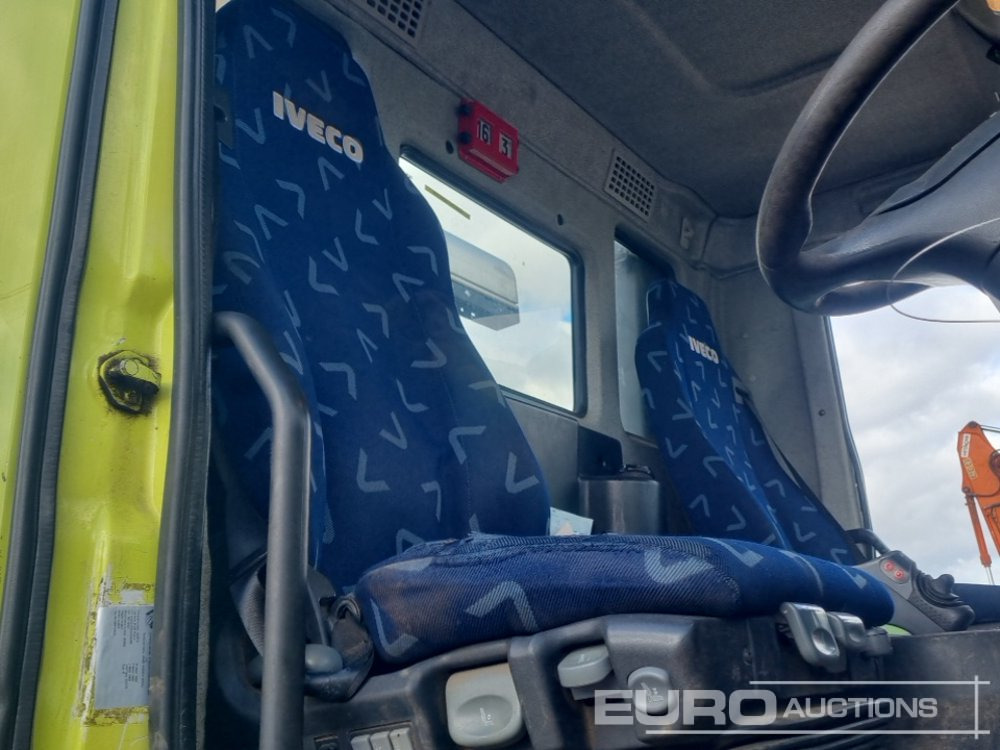 Kamion sa hidrauličnom kukom 2012 Iveco Trakker 360: slika 36