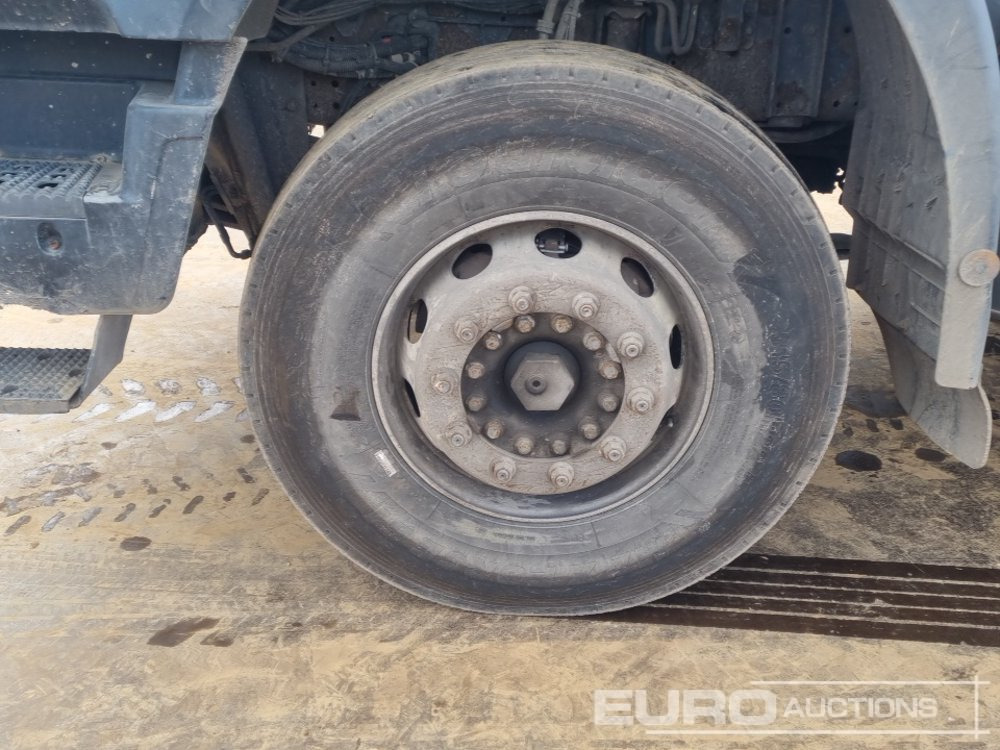 Kamion sa hidrauličnom kukom 2012 Iveco Trakker 360: slika 9