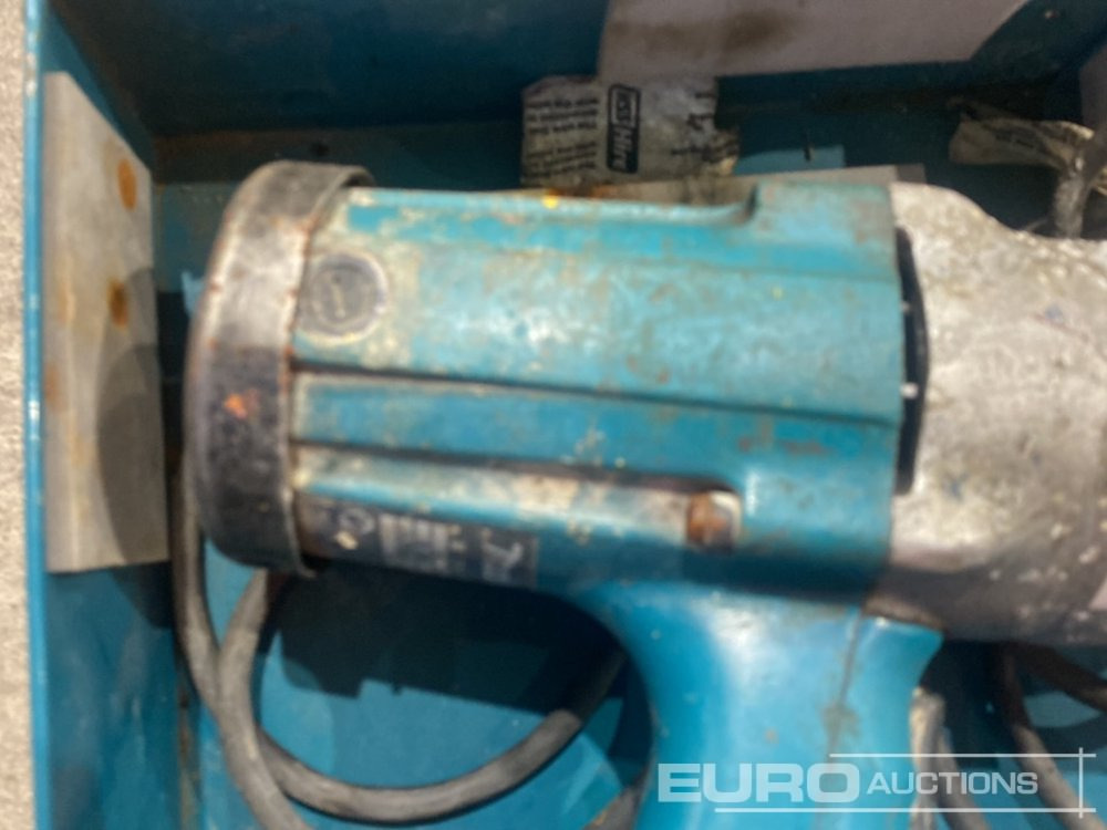 Građevinska oprema Makita 6906 110 Volt Impact Wrench: slika 6