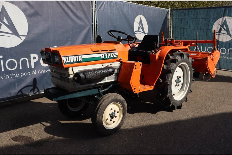 Traktor Kubota B1702: slika 8