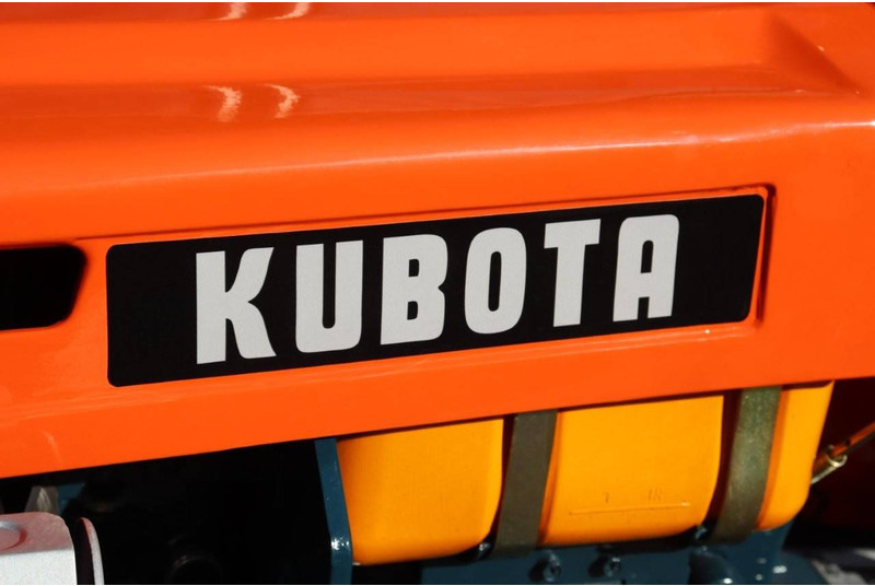 Traktor Kubota B5000: slika 12