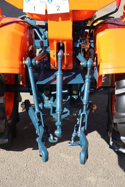 Traktor Kubota B5000: slika 19